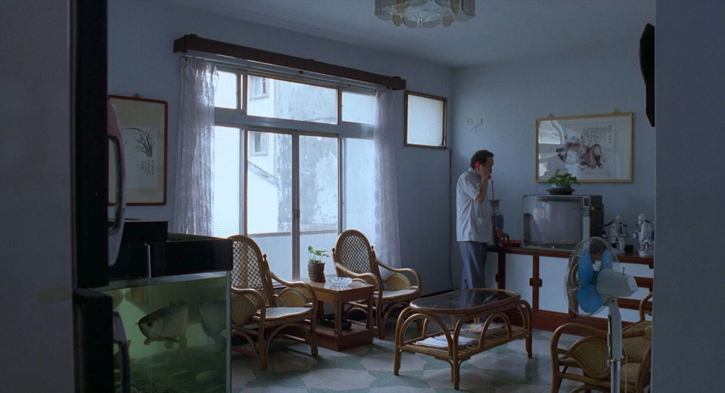 今天这部是审美绝佳的导演蔡明亮 "水"三部曲的终章,其他两部是