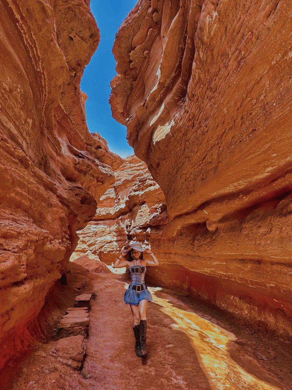 巴彦淖尔西部梦幻大峡谷9815宝藏小众景点 交通:整个景区距离市区