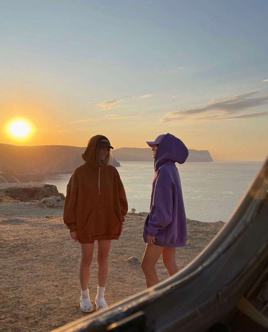 跟着ins博主学拍氛围感闺蜜照 随性自由 90nastyaashirokova 	 #ins