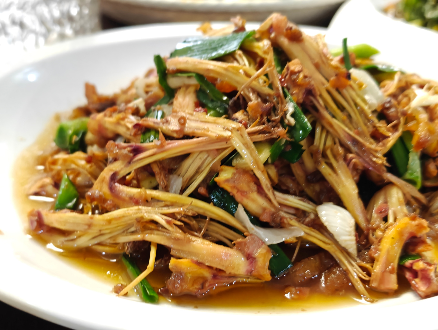 攀枝花花蕊炒腊肉,哈哈,稀奇不?