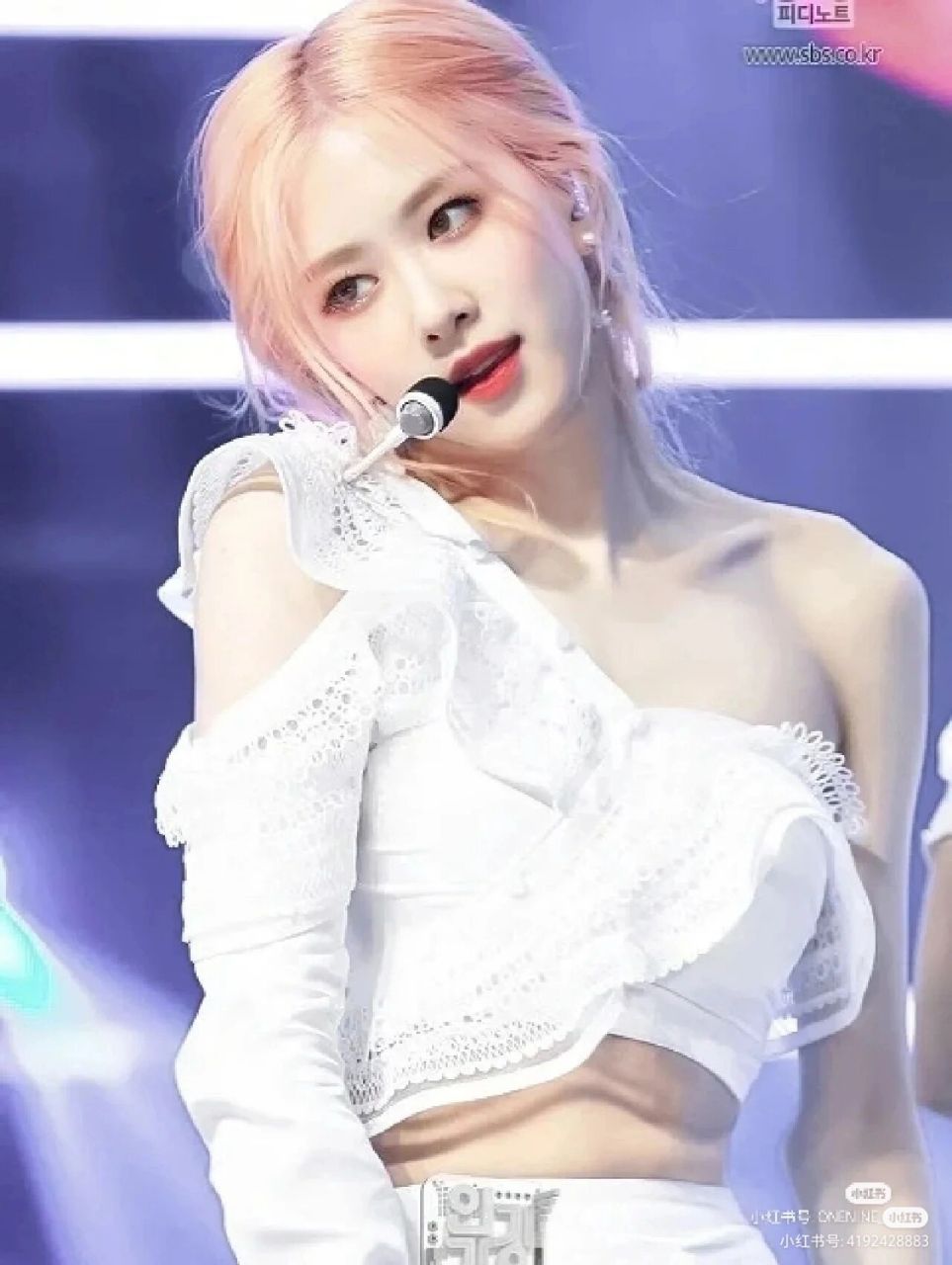 挑战收集100位女明星照片 第49位rose朴彩英