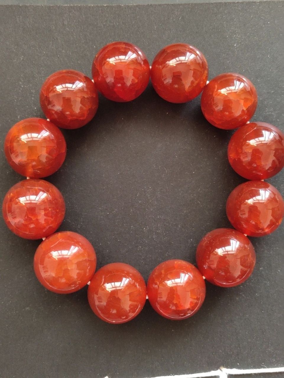 今天无聊说说龙鳞凤血 龙鳞凤血玛瑙是属于巴西玛瑙,之所以叫做龙 鳞