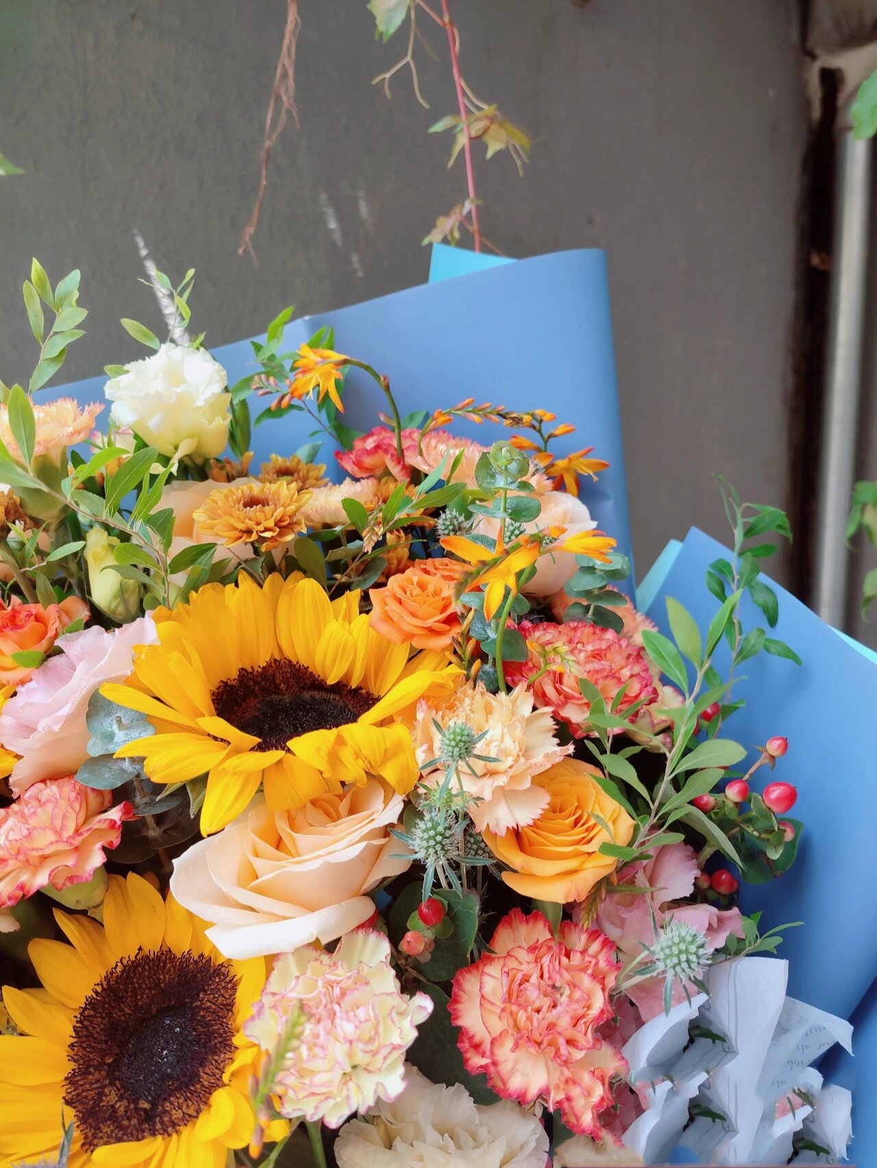 男士领导退休花束向日葵康乃馨超大花束