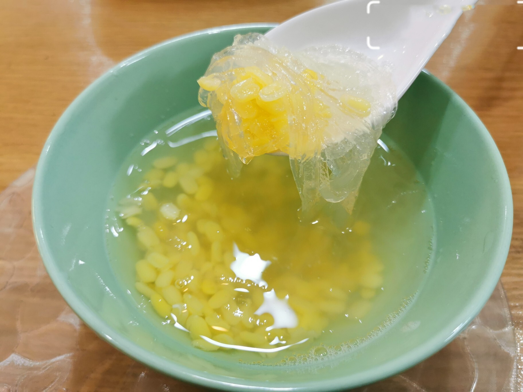 潮汕海底石花 制作方法: 1.海底石花50克,洗净,去除杂质; 2.