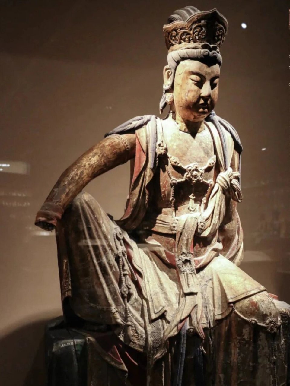 明代的木雕观音像  中国国家博物馆藏 明代的木雕观音像.