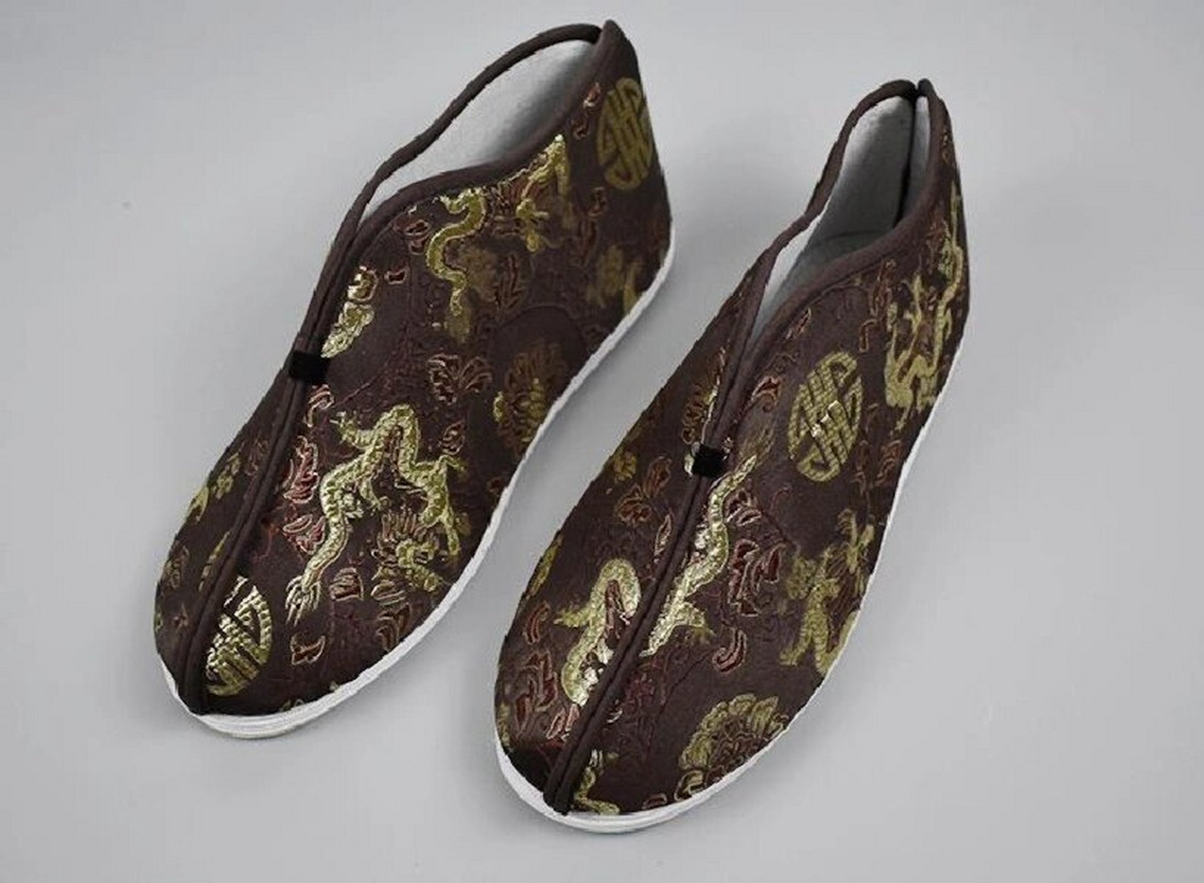 在闰月年,为老人买寿衣寿鞋有哪些讲究?