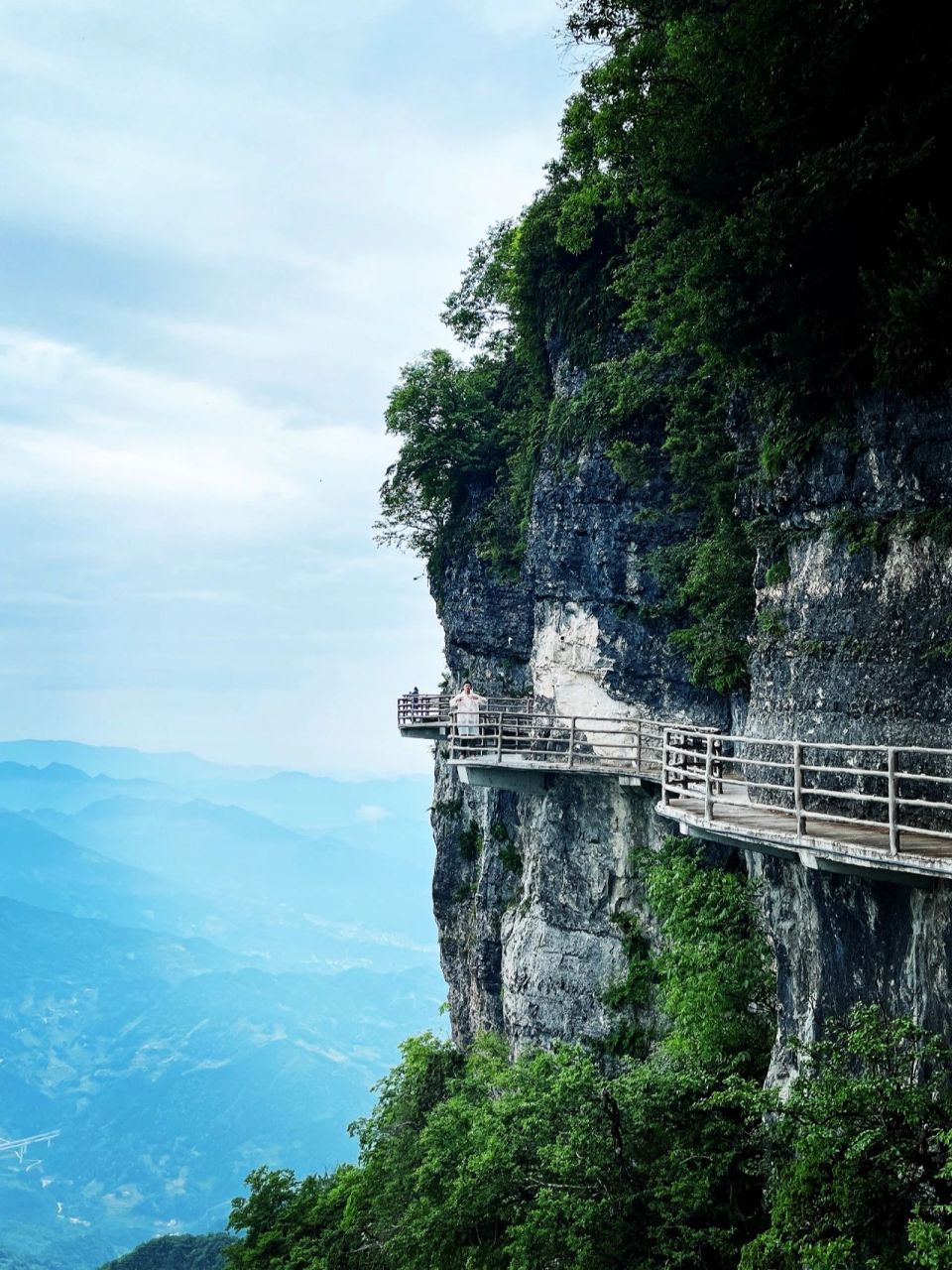 汉中龙头山旅游攻略来了 我们是6.