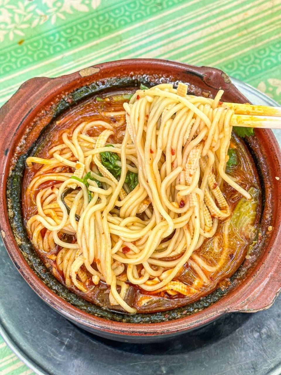 南阳路这家砂锅香辣面好好吃 才9r一碗,味道还不错 #郑州美食