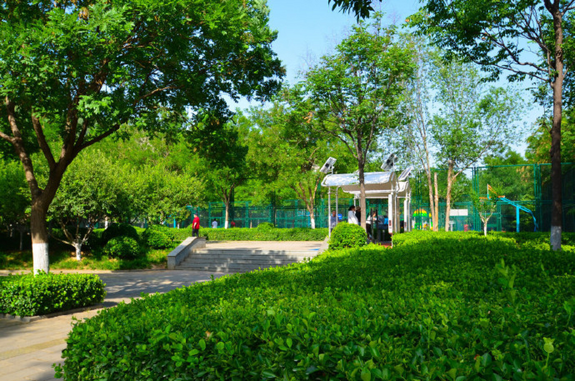 最in山东打卡地# #黄河大集沿黄自驾欢乐go# 腊山体育公园位于济南