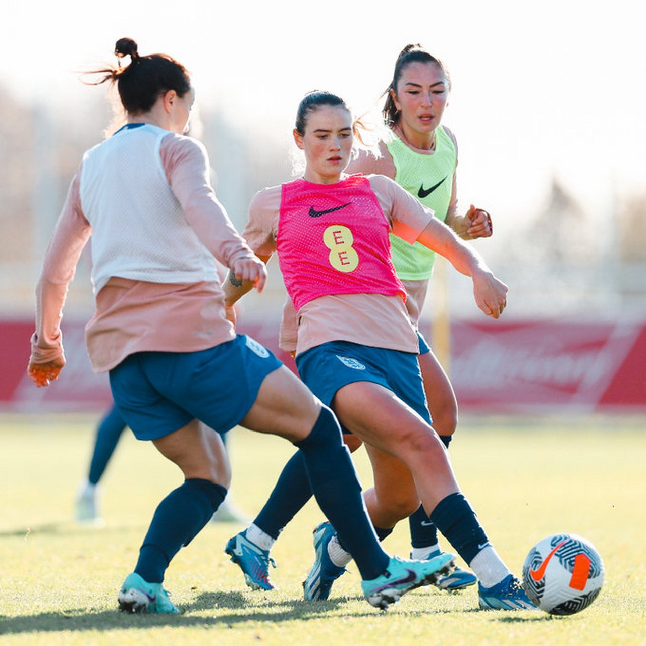 93热刺女足国家队征召名单  9899张琳艳  12月2日 中国 — 美国