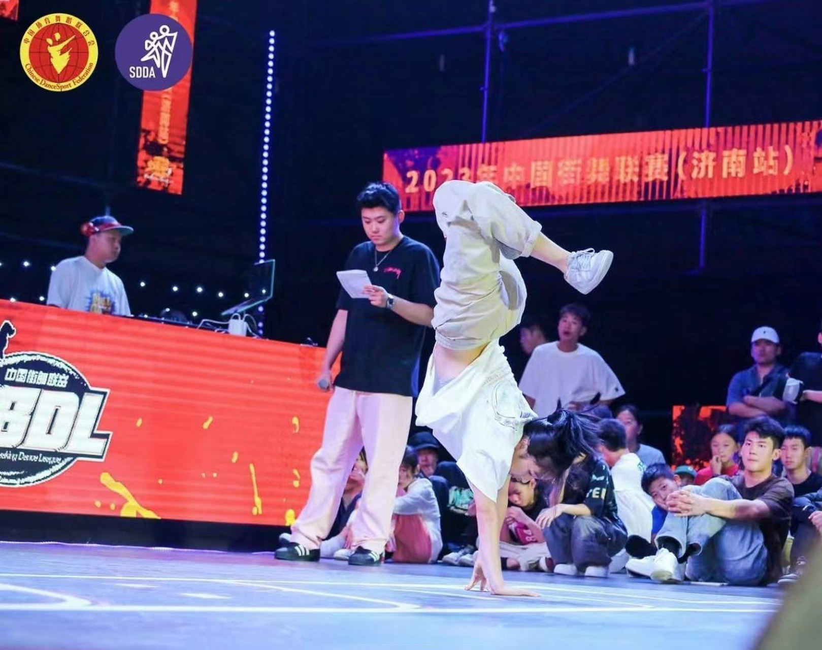 北仑芦渎中学学生陈诗彤以全国第29名的成绩晋