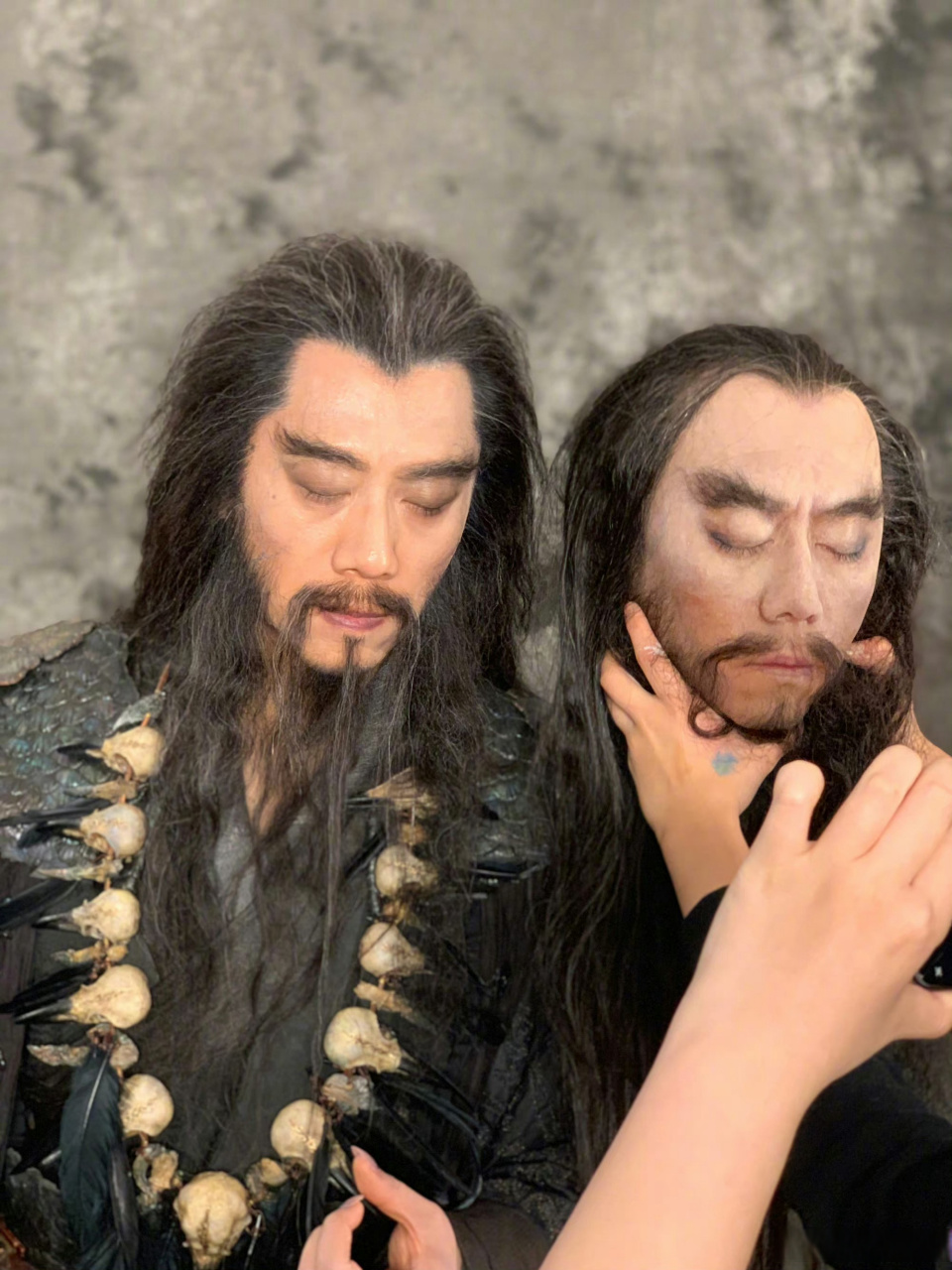 夏雨分享《封神》剧组的人头道具,现在的影视剧道具组已经进步到这么