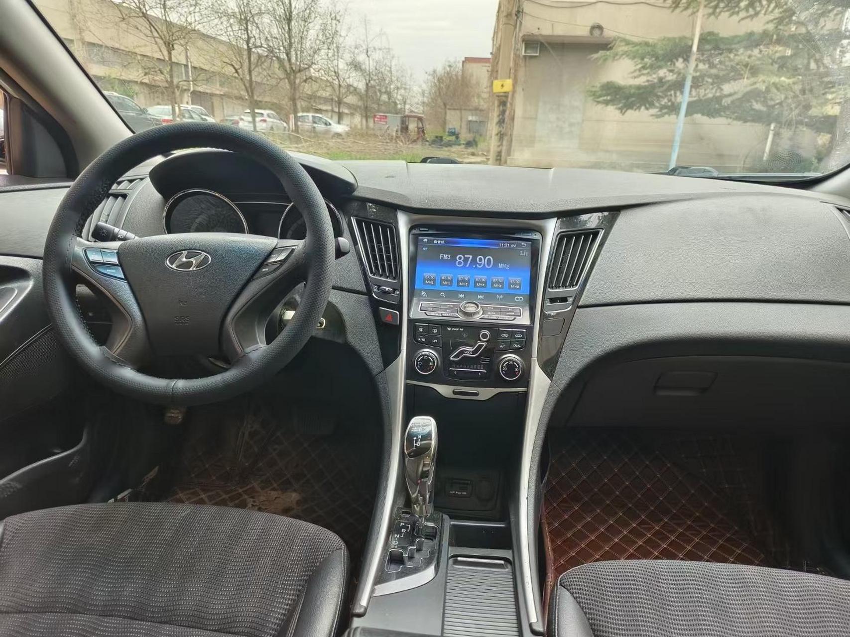 分期专享价23800 过户13年上牌现代索八2.