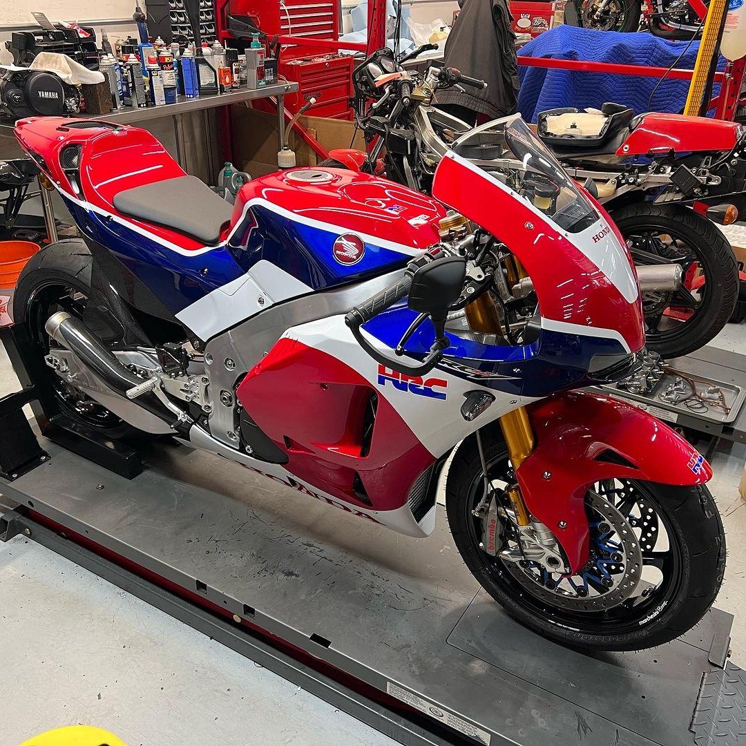 最强市售仿赛!本田hrc!