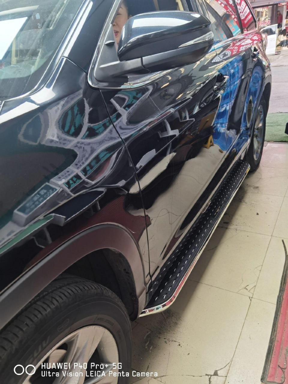 15款汉兰达 脚踏板装车