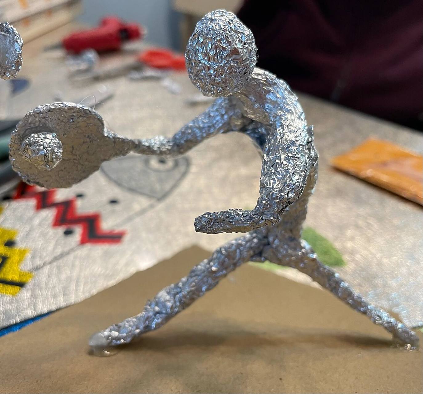 幼儿园手工环创 杭州亚运会 锡纸运动小人    幼儿园建构节 亲子作业