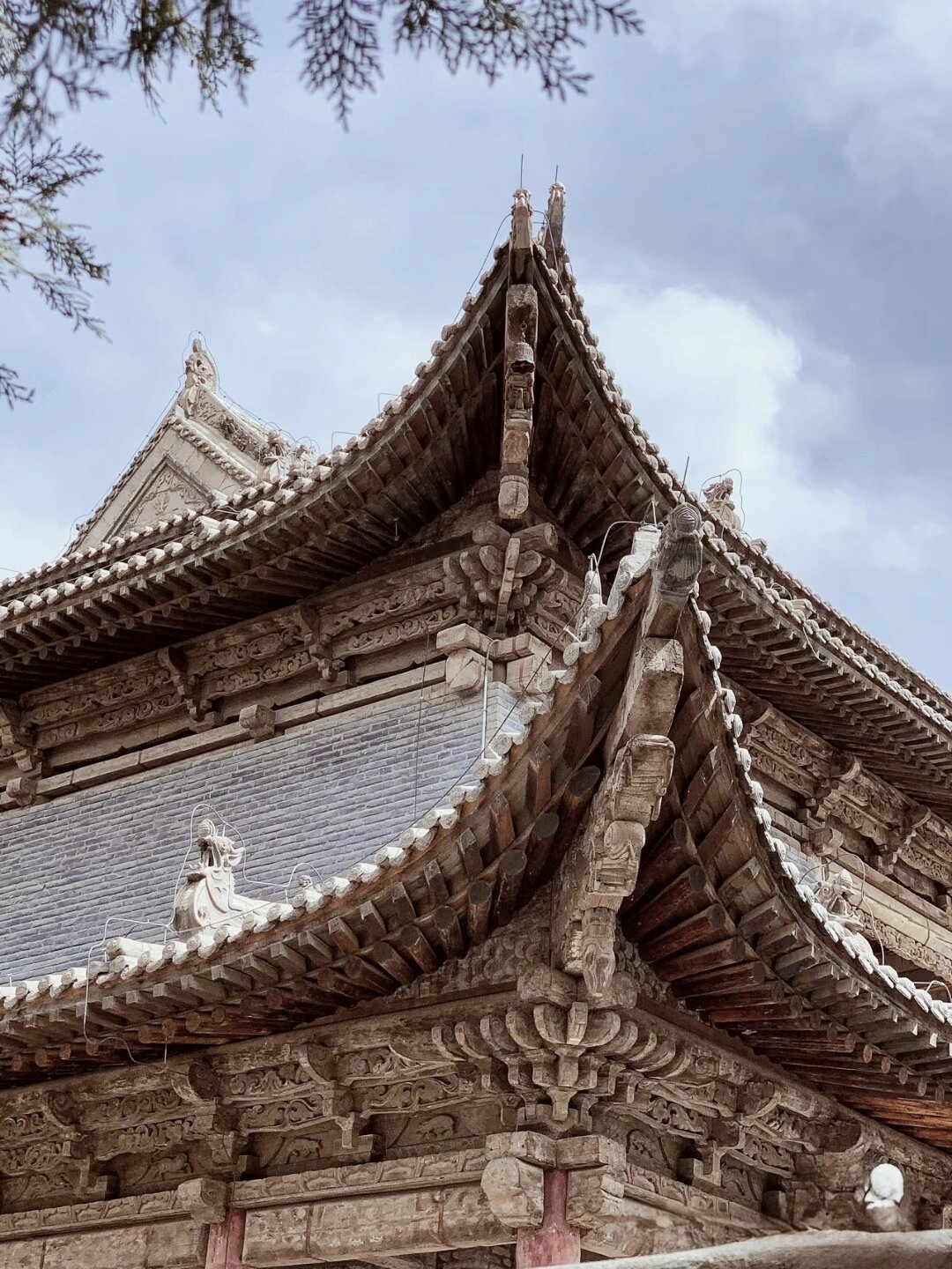 张掖市区内历史最悠久的寺庙 大佛寺原名西夏国寺,始建于西夏崇宗永安