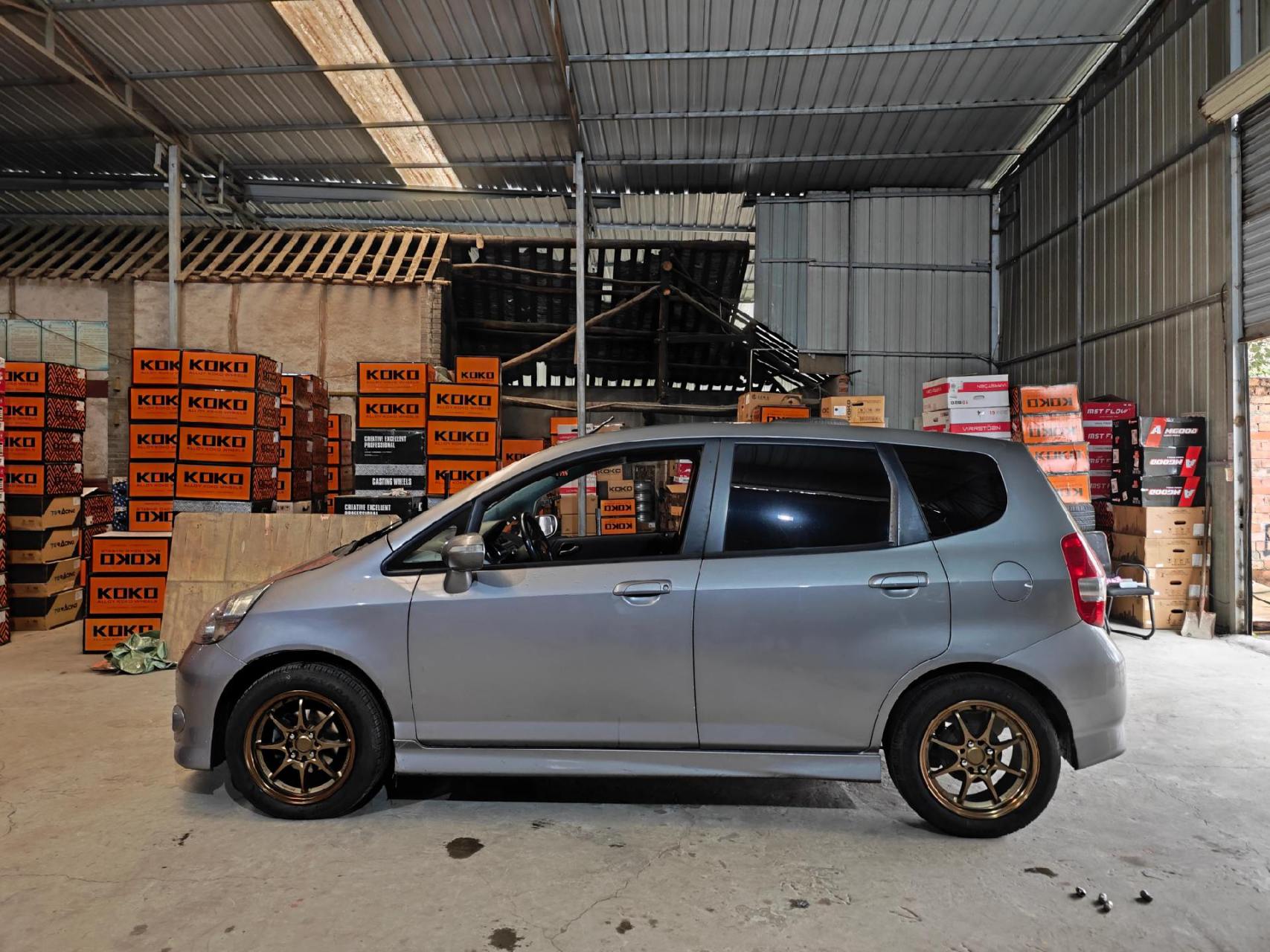 一代飞度gd3改装15寸古铜色旋压轮毂.195/55/15