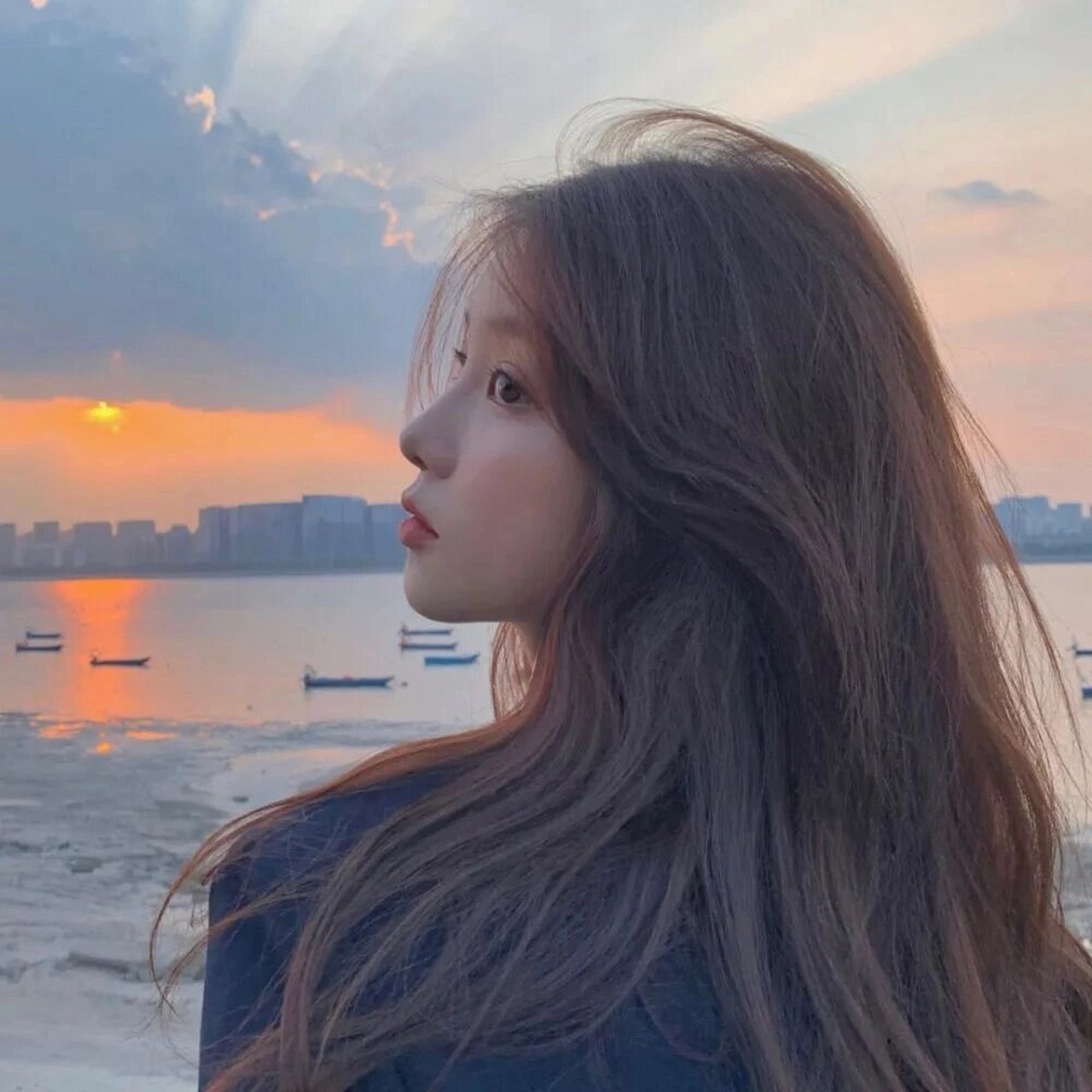 美美哒的侧脸女头 侧脸女头丨 这世界上不真诚的人太多了,被爱好像中