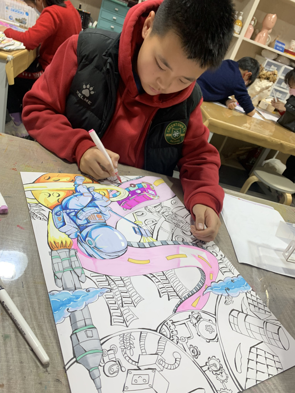 太空科技主题绘画作品 6年级学员4k作品!