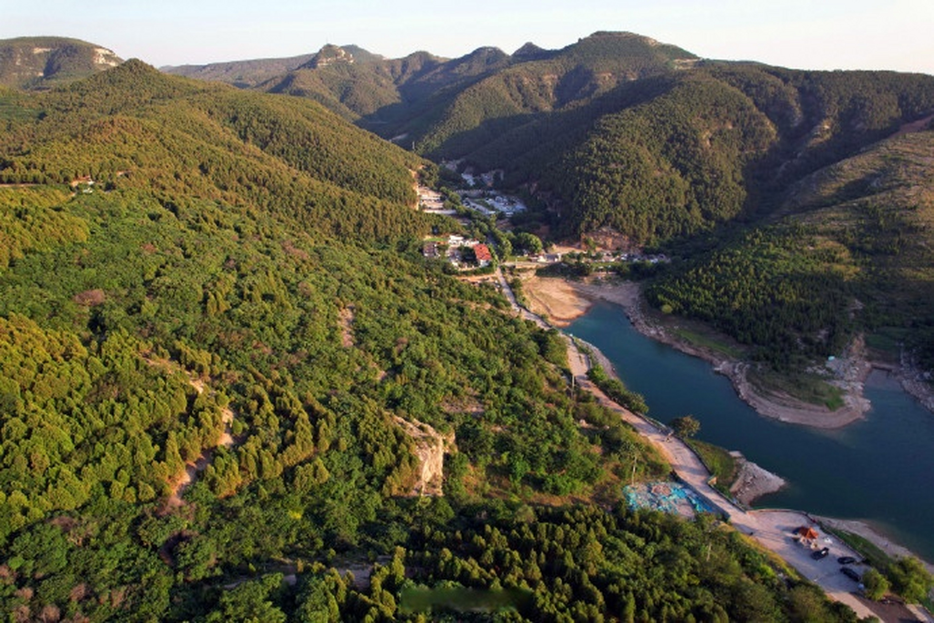 最in山东打卡地# 济南浆水泉风景区的清凉一夏 via古济雪