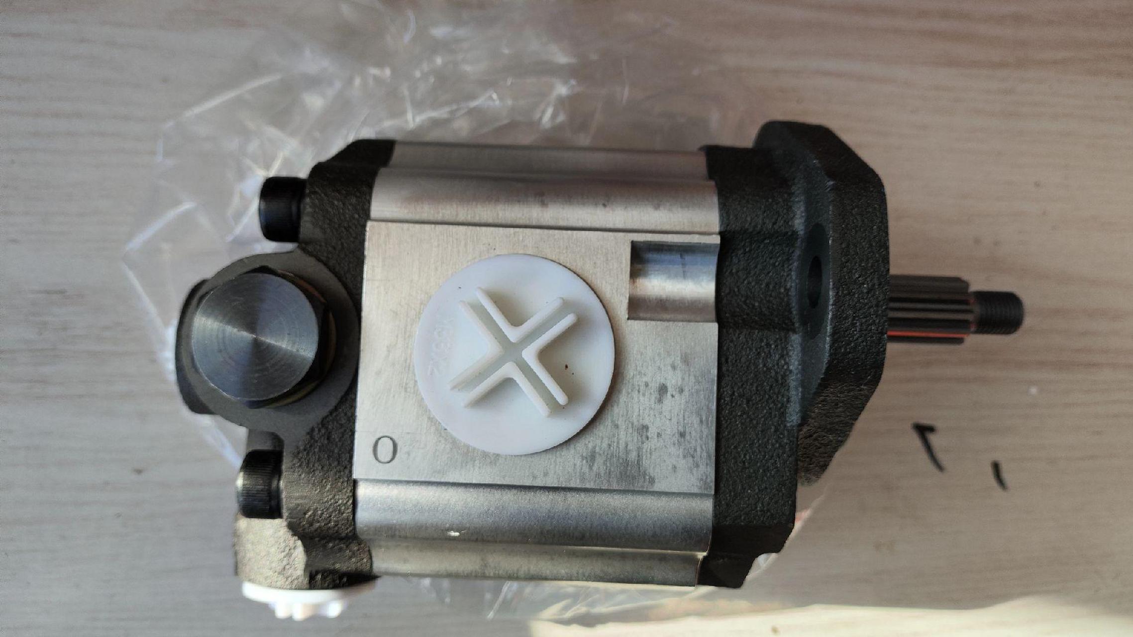 玉柴转向助力泵!