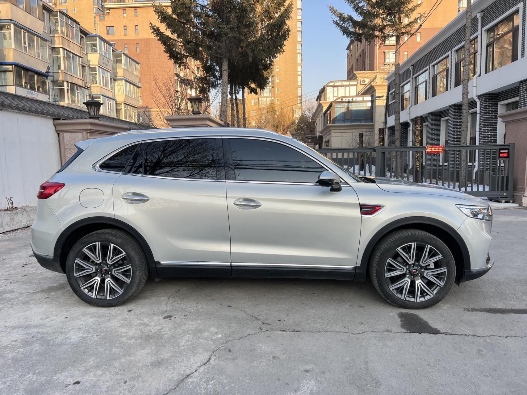 红旗hs5 2022年红旗hs5 2.0t 四驱满配 全车原版极品车况!抬头显示!