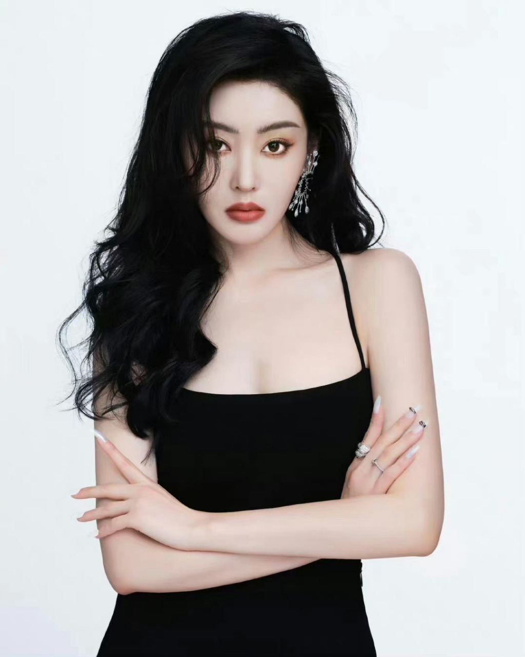 吴磊张天爱一起走红毯吴磊张天爱红毯互动 吴磊张天爱一起走红毯!