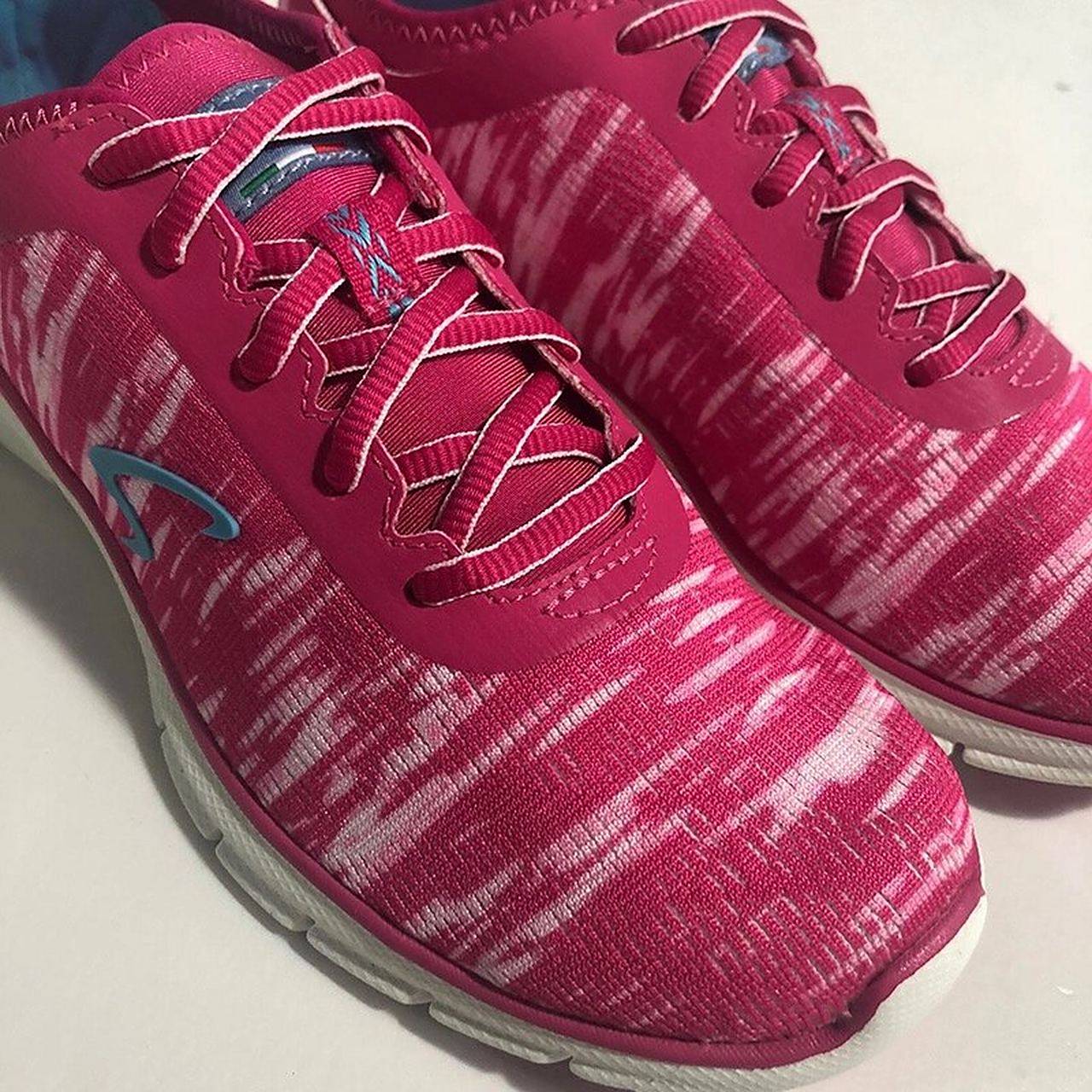 沙驰sport运动休闲女鞋 沙驰sport女时尚休闲鞋 尺码 35-38都有,39抢