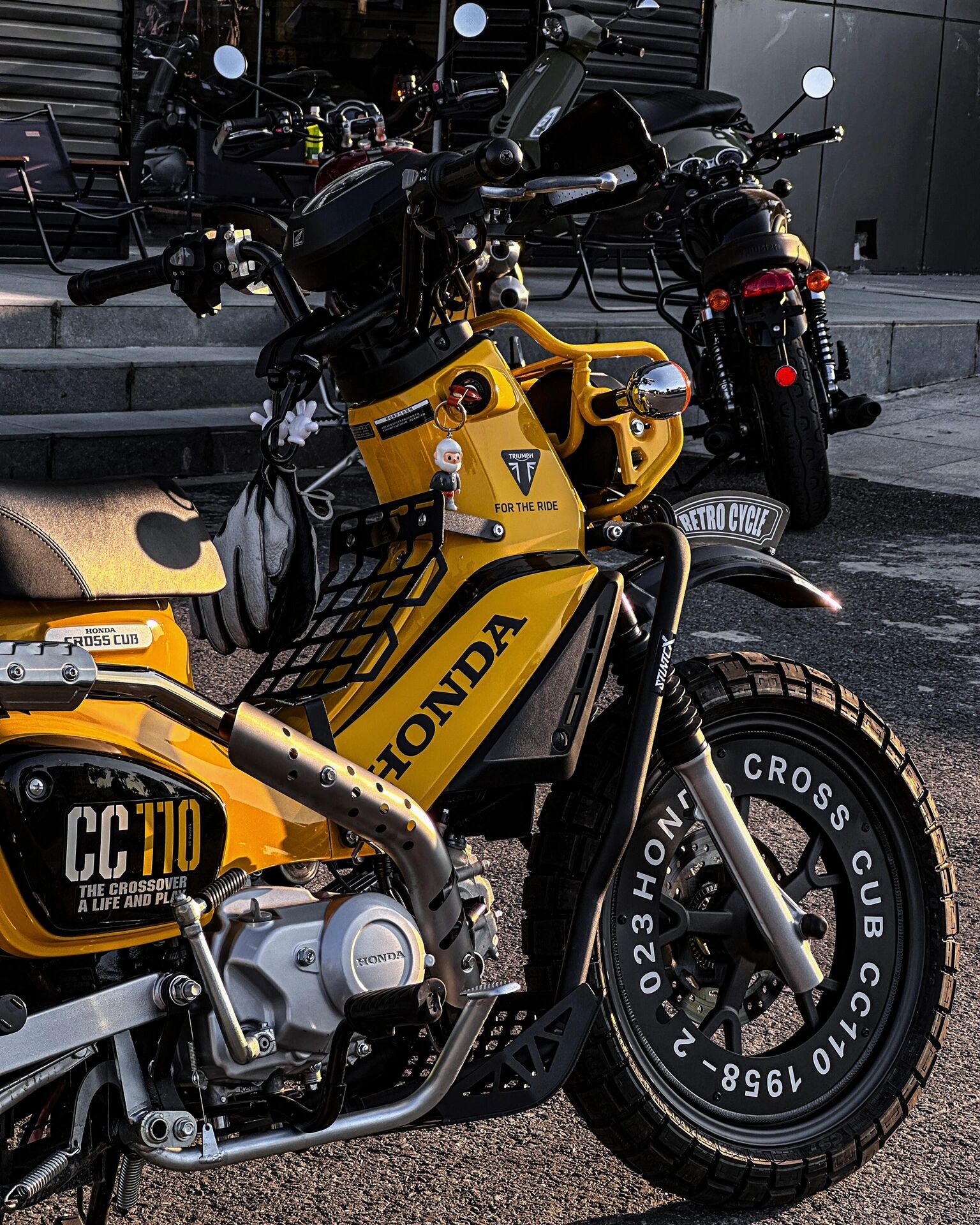 honda 幼兽cc110 攀爬风改装分享 因为平时都是骑凯旋大攀爬 所以小