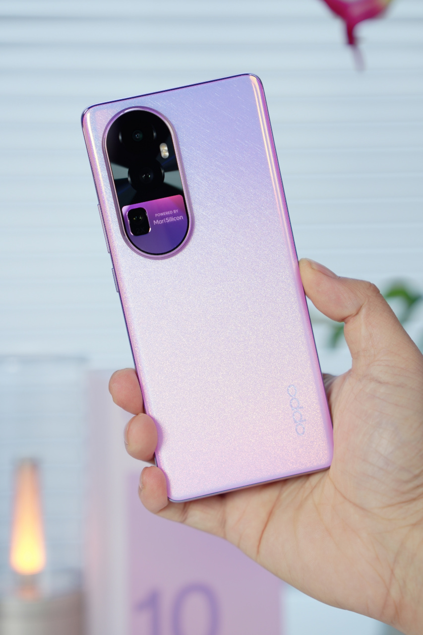 oppo reno10 pro 「星籁版」上手随拍  星籁粉,又叫「心动粉」,后盖