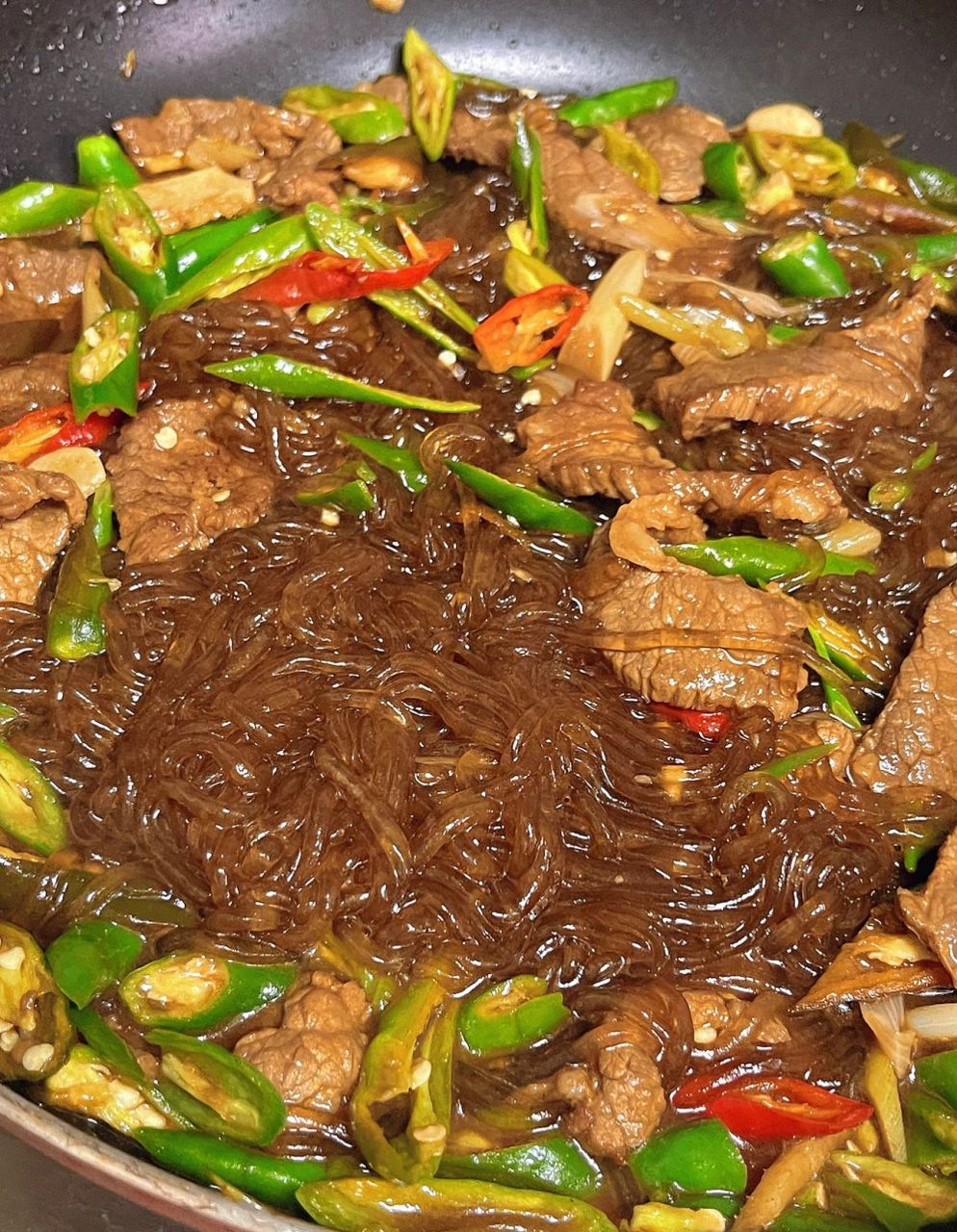 超级下饭的家常炒菜6015牛肉炒粉条 虽然辣,但辣的特别过瘾,没