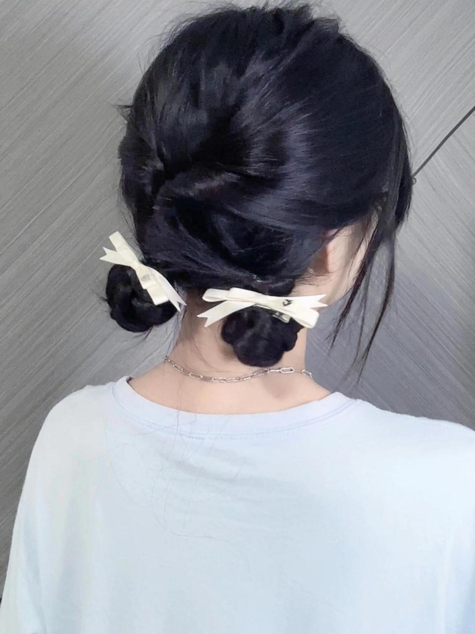 发型分享# #双丸子头# #双丸子头教程# #双丸子头编发# #今日发型