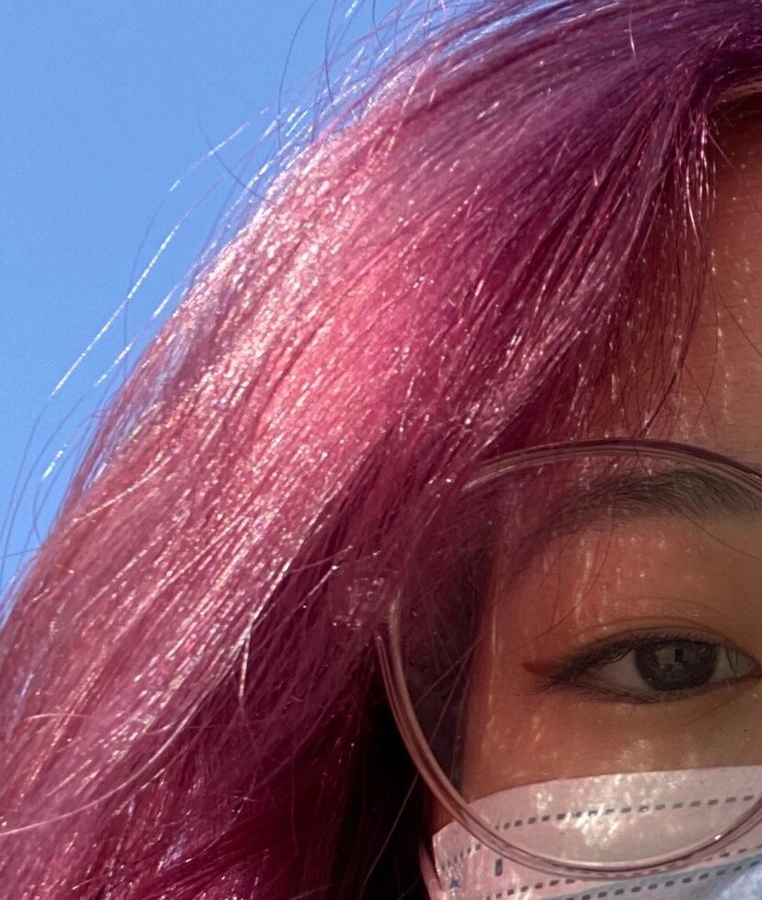 90深紫发掉色过程 从亮的深紫慢慢变灰紫,再褪的有点粉 7715