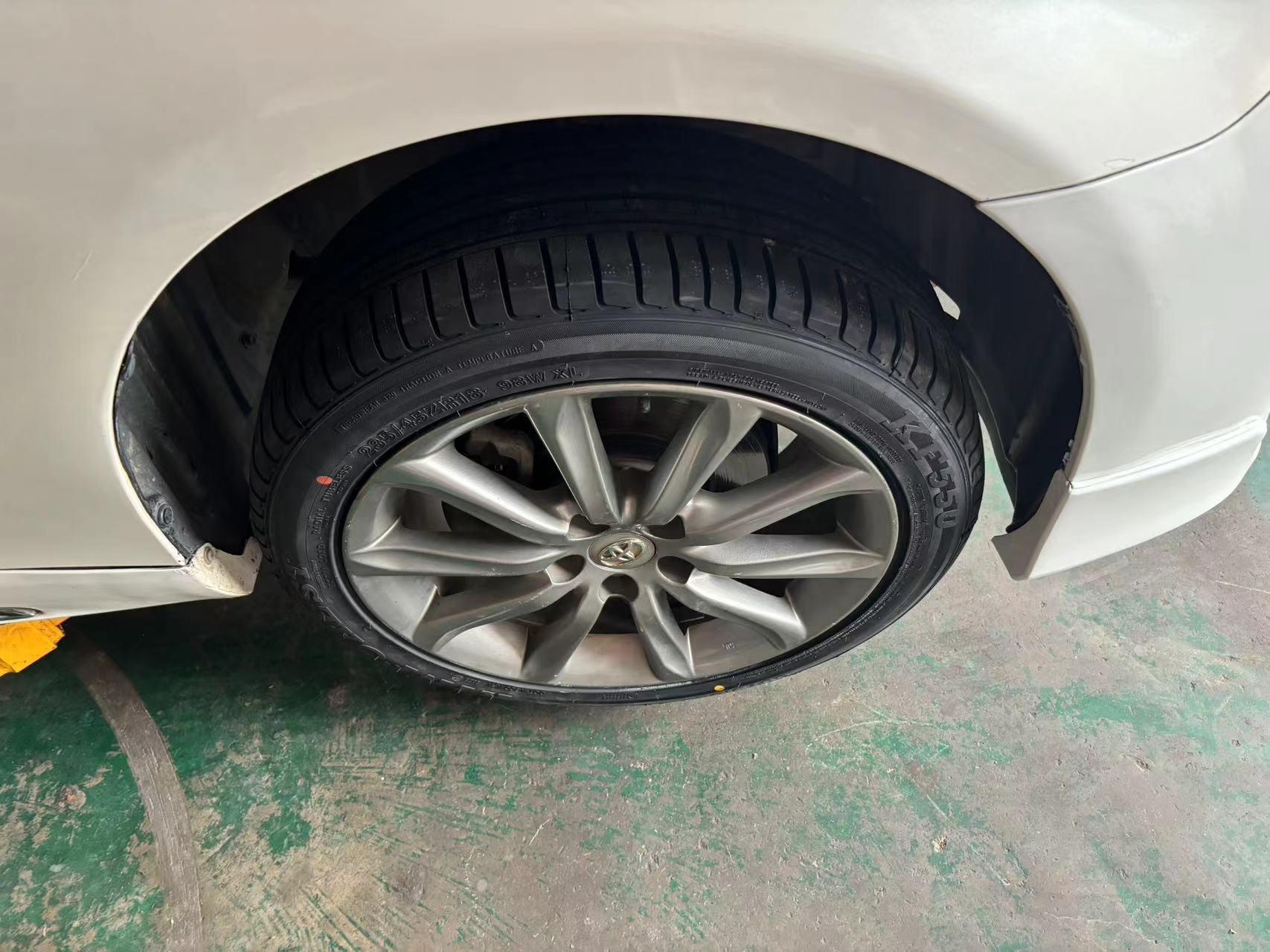 2013款丰田锐志Ⅴ6-2.