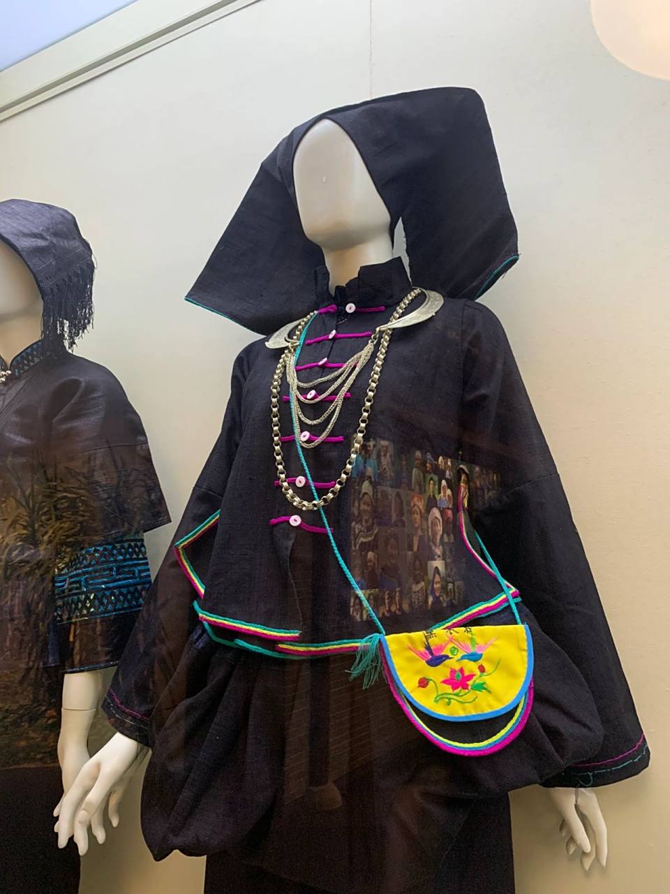 壮族服饰/黑衣壮 图一至图五是广西百色壮族服饰 图六是广西大新壮族