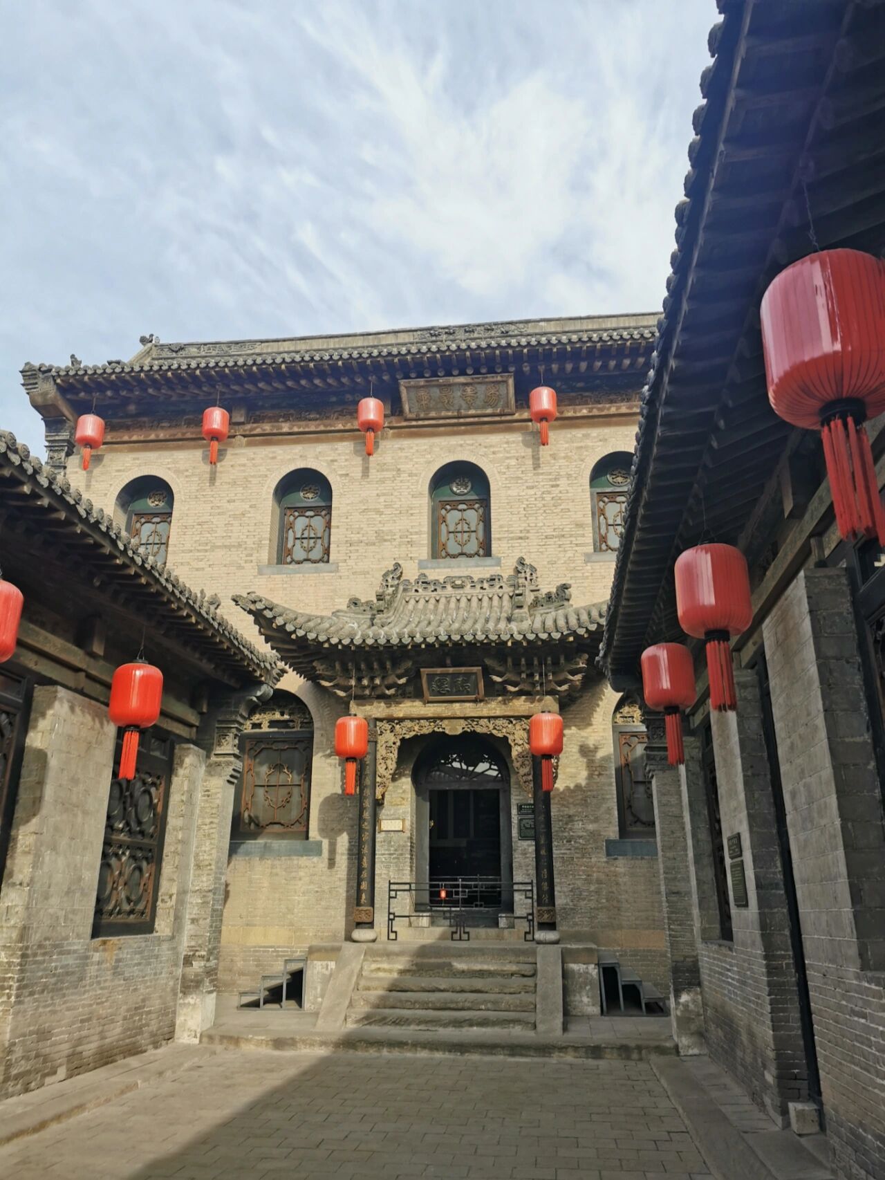 山西之乔家大院王家大院 99从太原做汽车到乔家大院,很方便的.