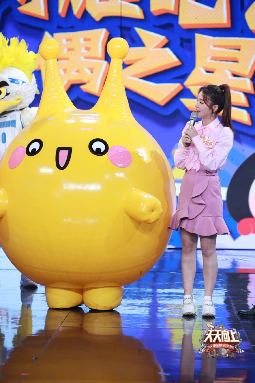 天天向上# 【人偶大作战】是谁住在金鹰卡通的麦咭tv里?麦咭麦咭!