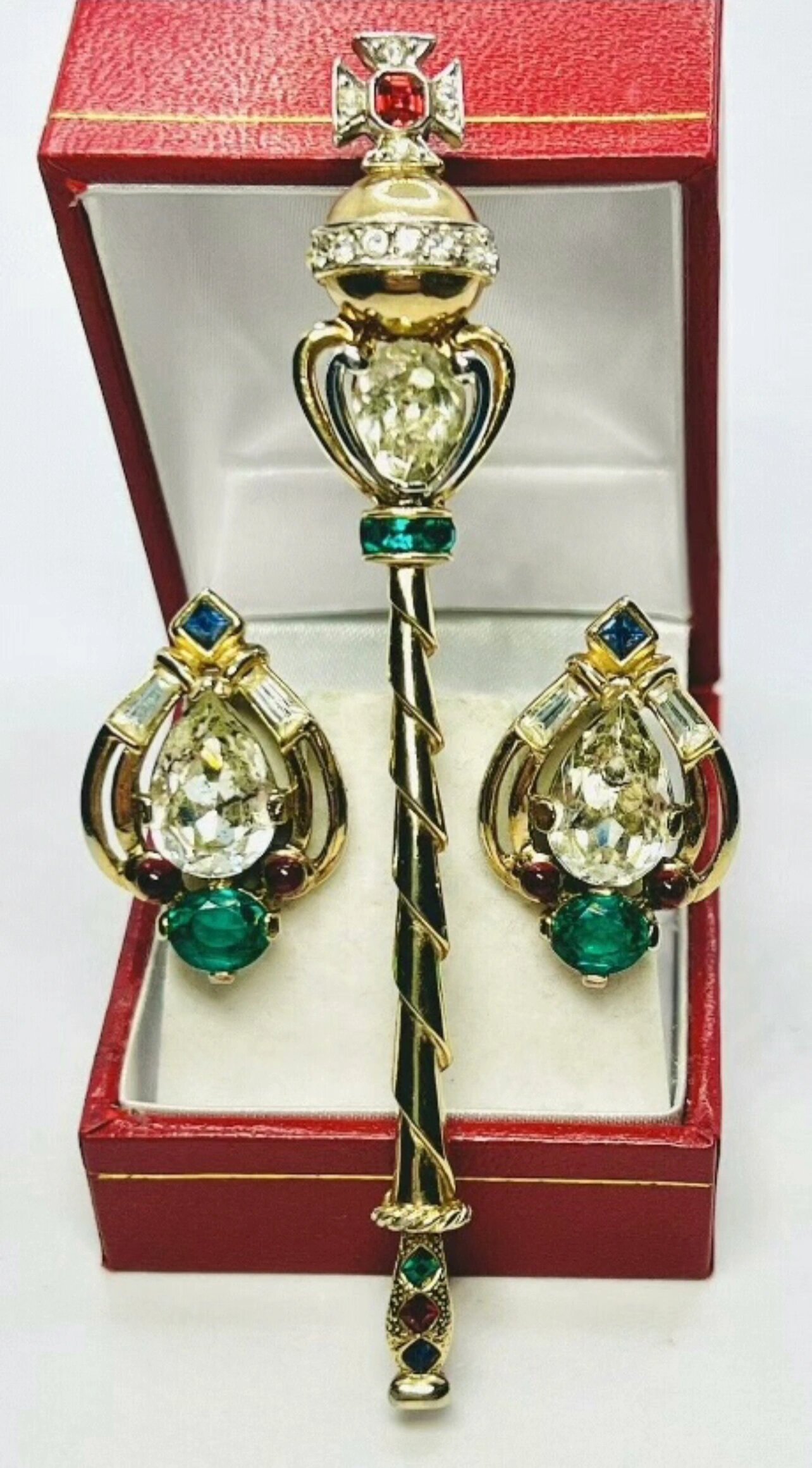 trifari 伊丽莎白的权杖