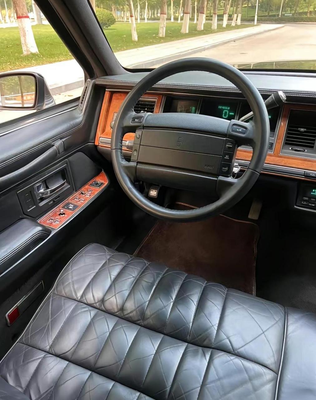 全国专收 凯迪拉克伍德费兰特伍德93款94 95 96年凯迪拉克伍德老车