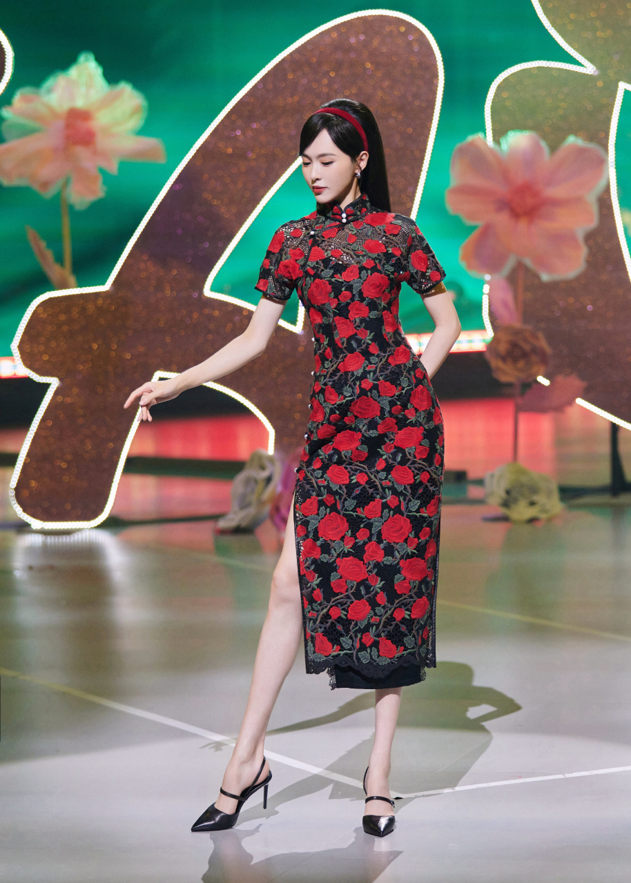 唐嫣旗袍穿搭舞台造型,氛围感满满