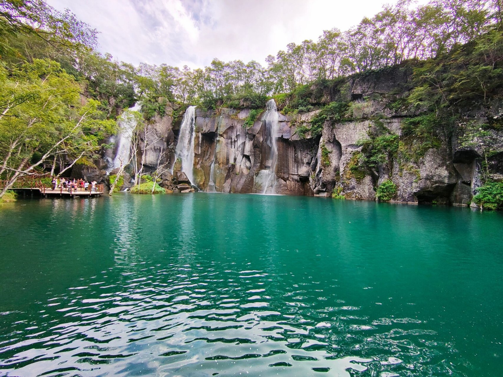长白山瀑布,小天池,绿渊潭,谷底森林攻略 长白山北坡除天池外还有4个