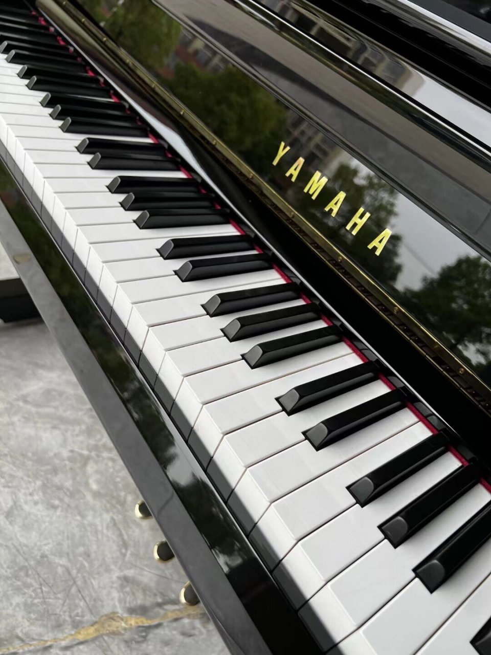 雅马哈yu3x和卡瓦依kss30x是一个档次的琴 综合许多琴行老板和调律师