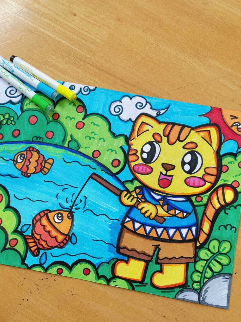 儿童画 主题画"小猫钓鱼"简单易完成 突出主题人物小猫和鱼,为了节省