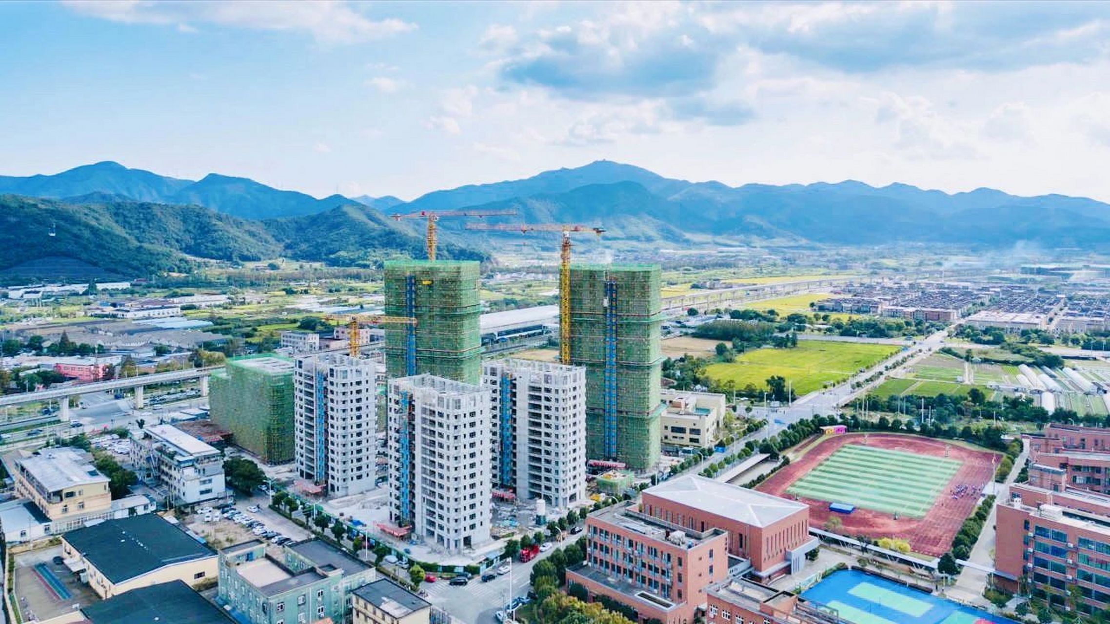 宁波,常有新变化【北仑这个青年公寓全面结顶】10月27日,随着最后一方