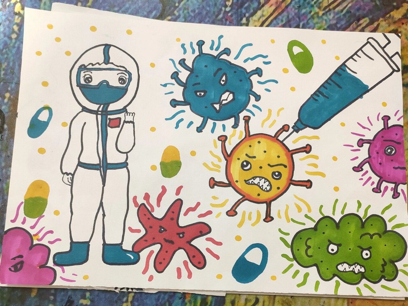 手绘|病毒创意画 适合6到7岁,一年级小朋友 讲解最近疫情的情况,了解