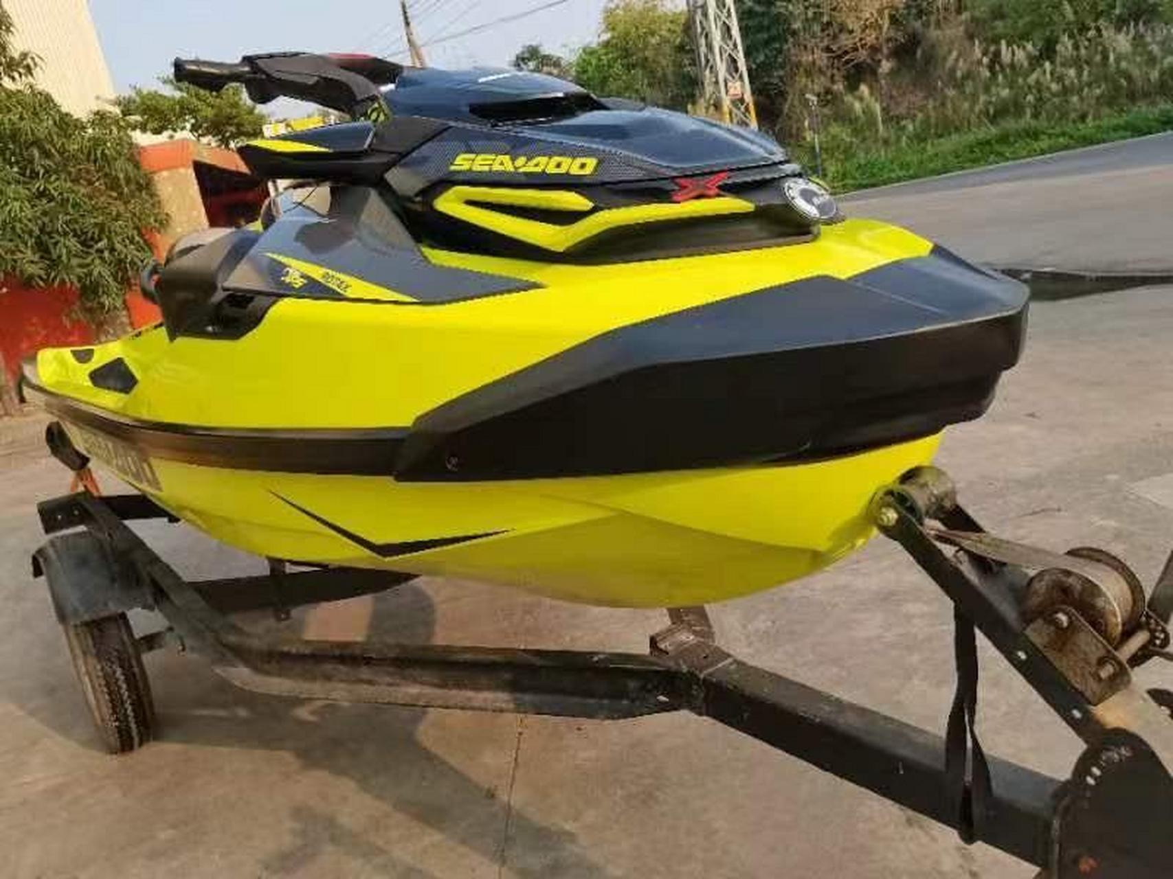 2018年rxt300 庞巴迪摩托艇仅售