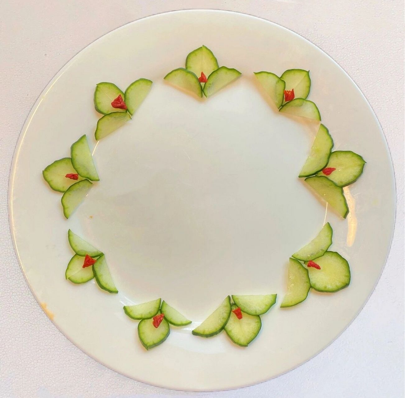 黄瓜做花摆盘 简单图片