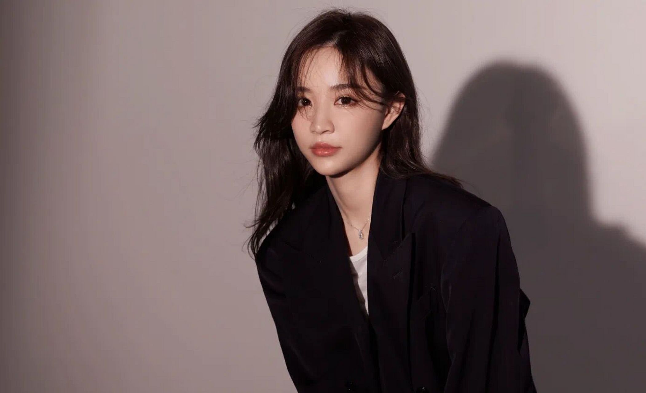 王思聪前女友雪梨成了绿城的甲方! 网红大主播的尽头,是买地盖楼?