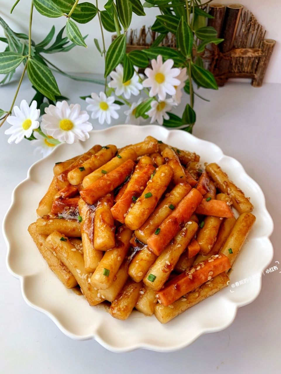 软糯糯超入味的酱汁年糕9710分钟就能搞定 930606所需食材